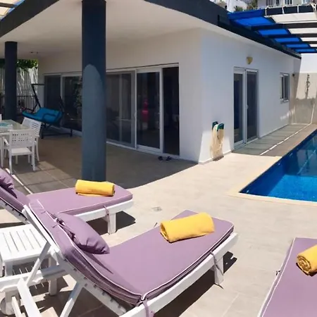 Villa Ugurlu וילה קס