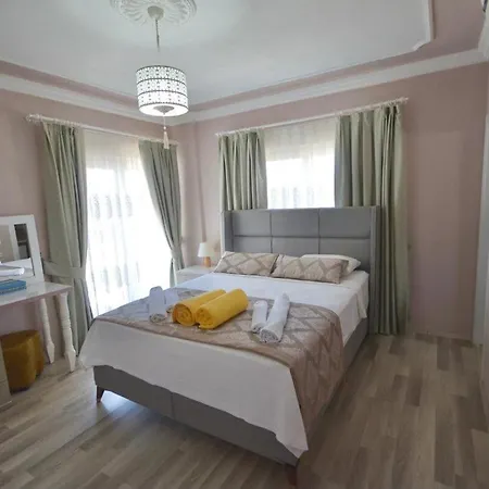 Villa Ugurlu וילה